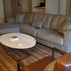 Flintshire Auburn RAF Sectional /couch /Living room set