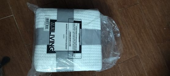 Lux Living Basketweave Cotton Blanket