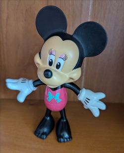 DISNEY MINNIE MOUSE MATTEL 5.5” ACTION FIGURE PINK DRESS PLASTIC TOY