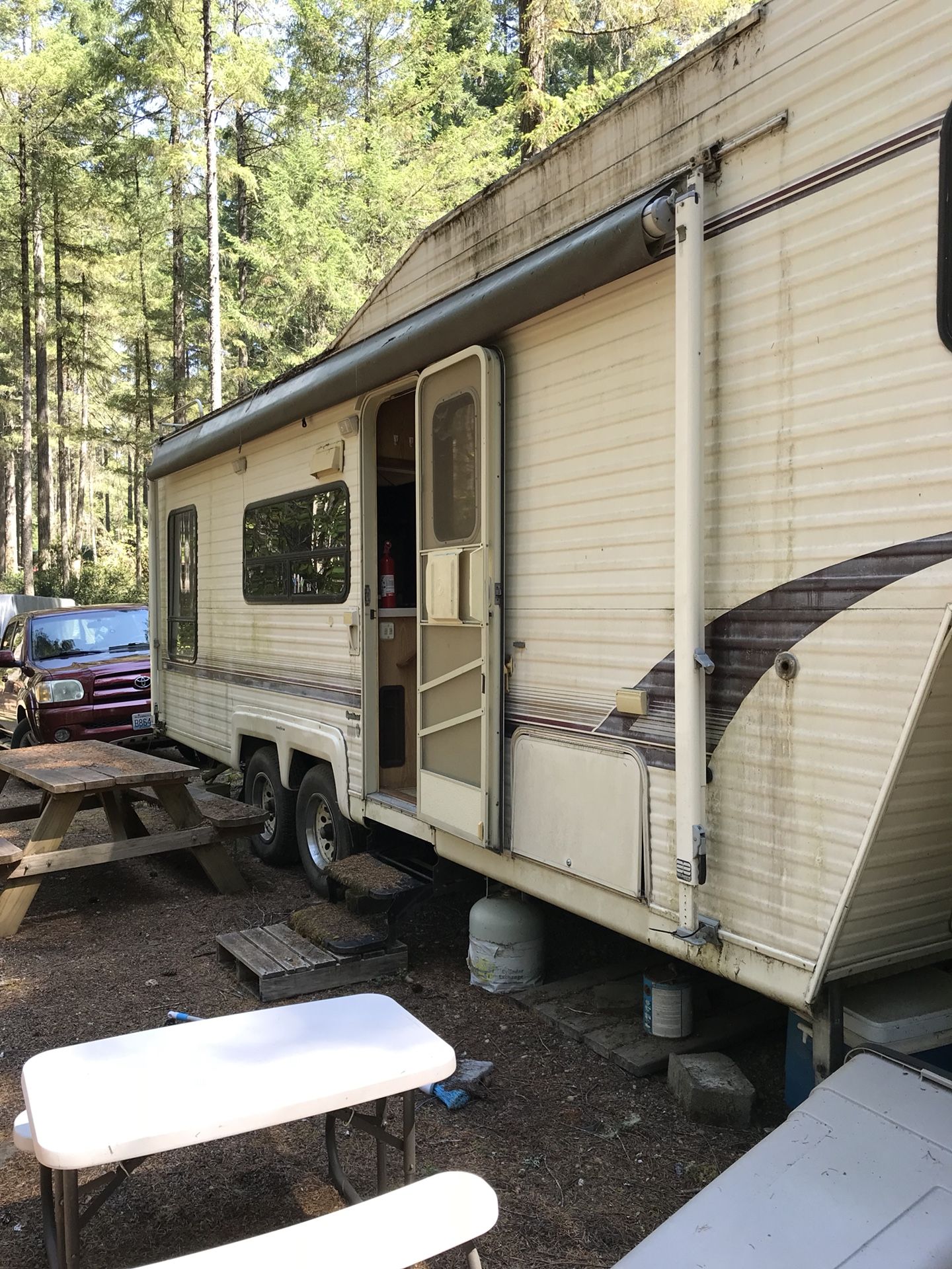 94 Alpenlite 29ft 5th wheel