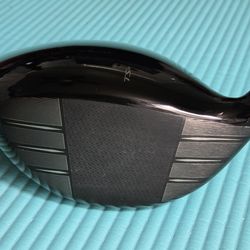 Titleist TSR2 Driver Head Only