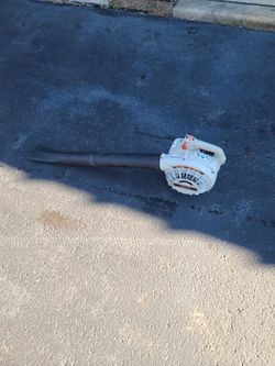 Echo Pb-200 Hand Held Gas Leaf Blower!