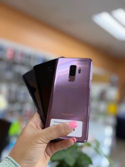 Samsung Galaxy S9 plus 64 Gb Unlocked and clean imei