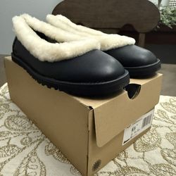 Ugg zora leather ballet flat Woman’s Size 8.5 Rare