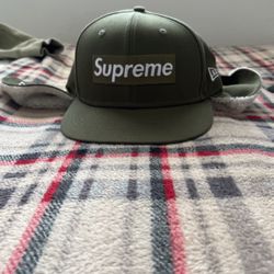 Supreme hat 