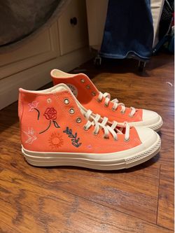New size 10 embroidered converse