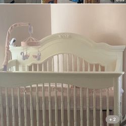Cache Baby Crib