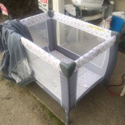  Very Nice Pack And Play With Cover And Karrie In Cakes Only $40 Firm