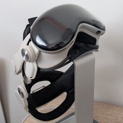 Apple Vision Pro 1TB (Max Specs) – Like New