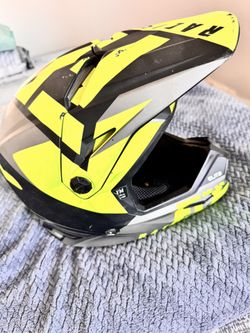 Dirtbike helmet