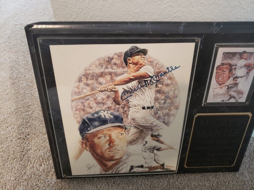 Mickey Mantle autographed photo mounted on plaque with coa