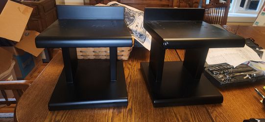 2 low rise speaker stands - black