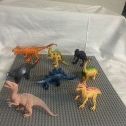 Lot Of 8 Vantage Dinosaurs In Good Condition 