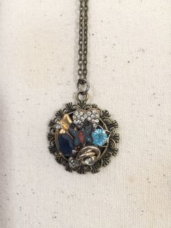 Handcrafted Pendant Necklace Vintage style