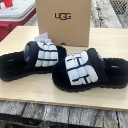UGG Women’s Slippers Size8 Shipping available 