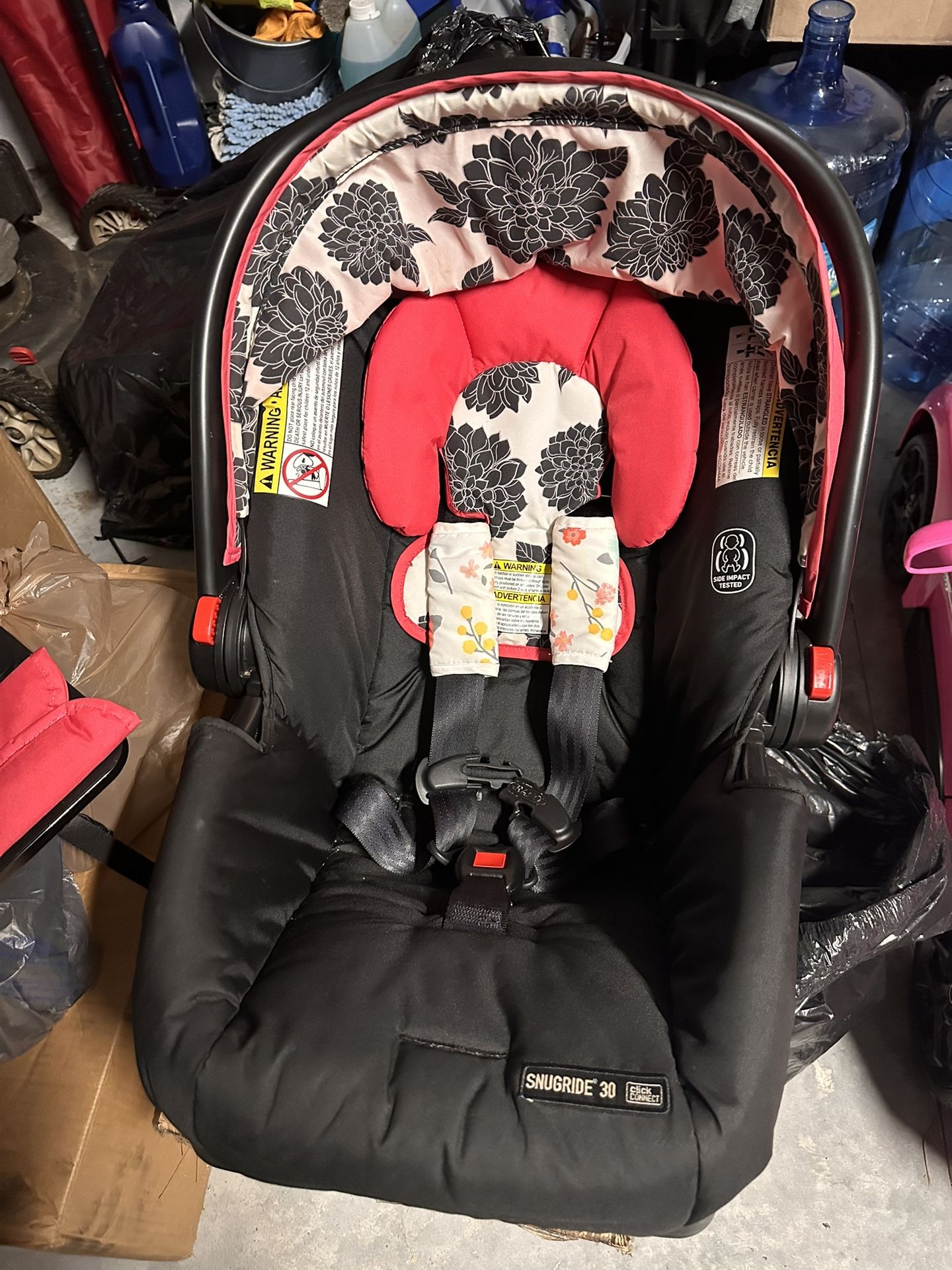 2 Infant Car Seats + 1 Graco Click n Connect Stroller