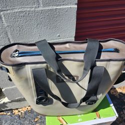 Yeti YHOP30 Hopper Soft-Sided Bag Cooler