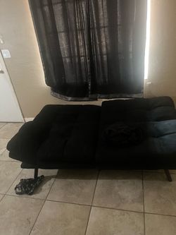 Black Futon
