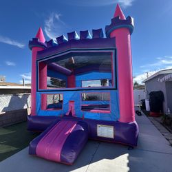 Bounce house//Jumper