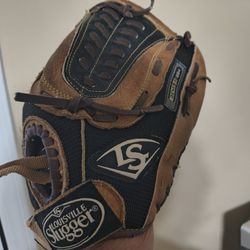 Louisville Slugger Genesis 1884 Series 11.5 Right Hand Throw Brown