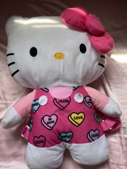 hello kitty plush backpack 
