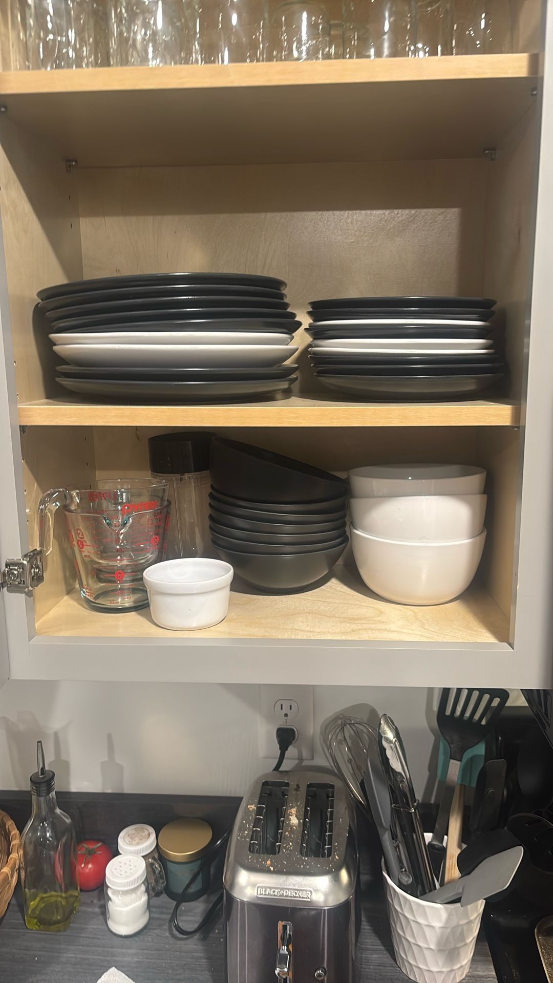 Dishes/cups