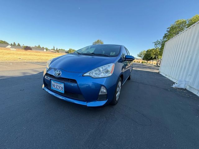 2013 Toyota Prius c