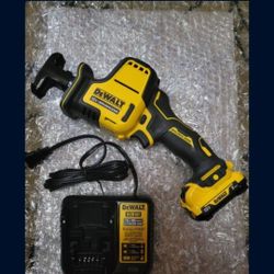 Dewalt Extreme 12v MAX Variable  Speed Brushless Cordless  Reciprocating Saw Set