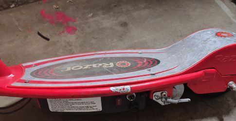 SCOOTER Electric w/ Charger  Kids 