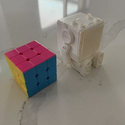 New Rubik’s Cube With Robot Display Box