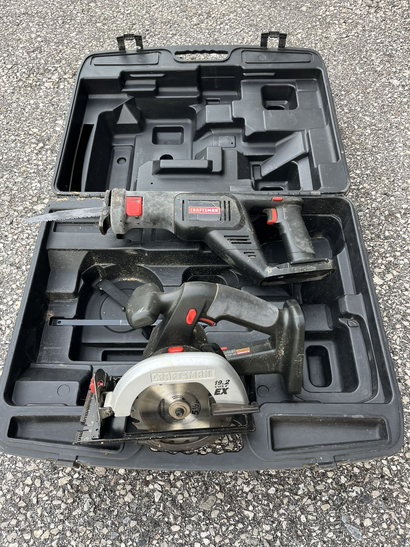 Craftsman Cordless Reciprocating Saw And Circular Saw Combo