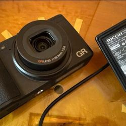 RICOH GR III 