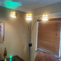 Tri light fixture