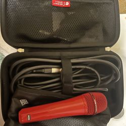 Telefunken M80 Supercardioid Dynamic Handheld Vocal Microphone in Red. 