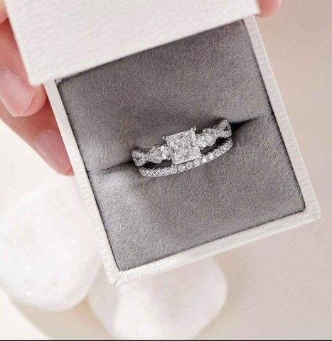 Women's Size 7 Sterling Silver Engagement Ring Set
