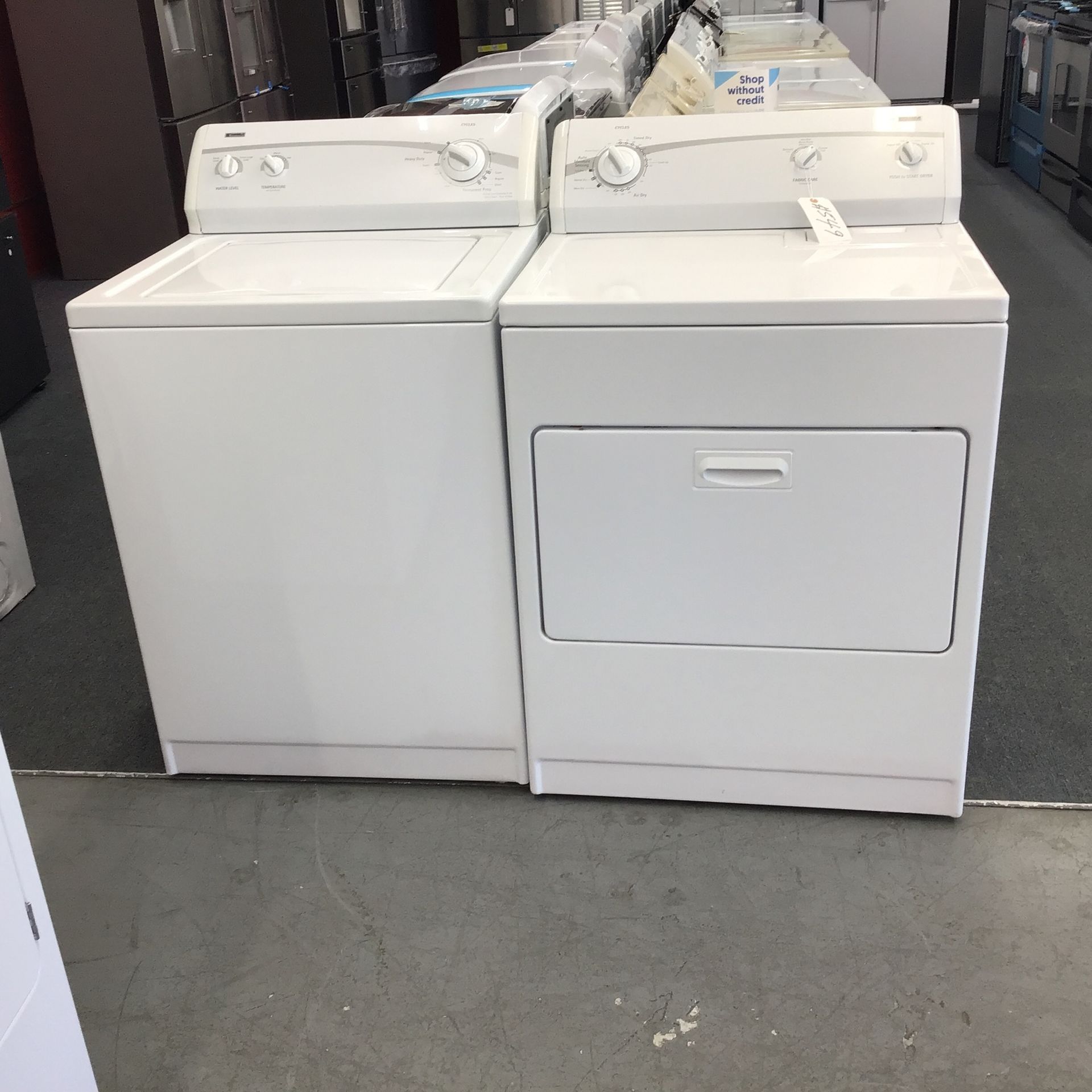 Kenmore Washer And Dryer Set. 1 year Warranty