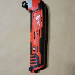 Milwaukee
M12 12V Lithium-Ion Cordless Oscillating Multi-Tool

