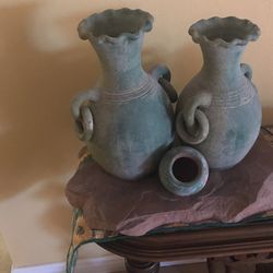Green Cornice Big Jugs With Flagstone Base