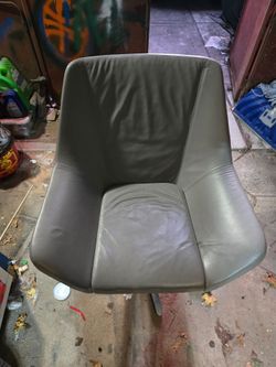 3 Sofa chair