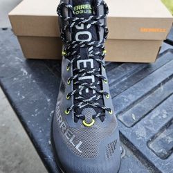 MERRELL Hiking Boots  Brad New 