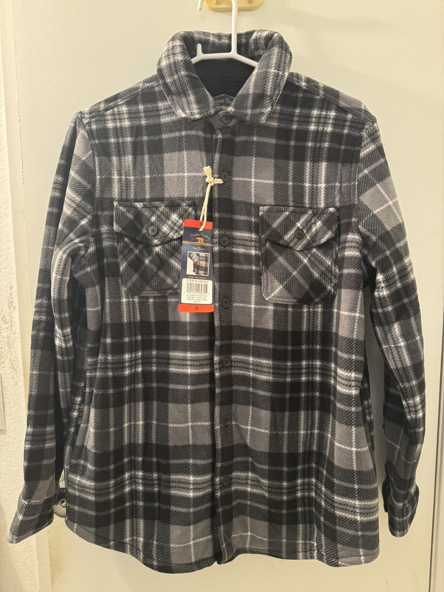 BRAND NEW WITH TAGS NEVER WORN Freedom Foundry Super Plush Plaid Flannel Long Sleeve Shirt Jacket Size M Medium