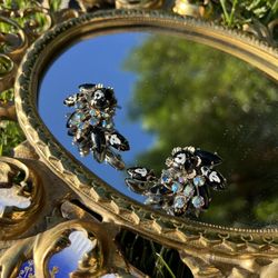 Vintage Black Art Glass Rhinestone Clip Earrings – 1950s/60s