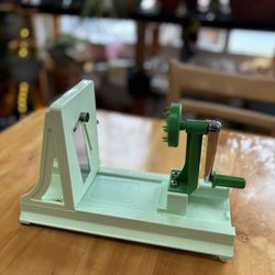 Brand New Noodle Maker Linguine Machine