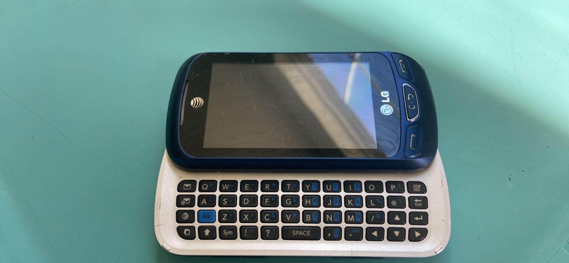 LG Xpressions 2 Slide Keyboard Cell Phone