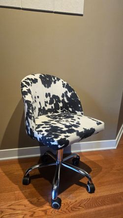 Cow printed chair