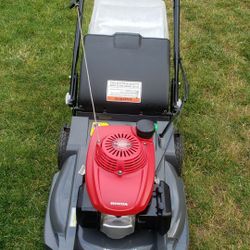 HONDA HRX217 GCV190 SELF PROPELLED LAWN MOWER 