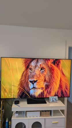 Samsung 65" Q80T QLED 4K Smart TV - Like New, with Box and Remote