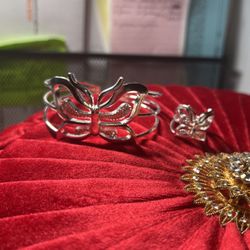 Beautiful Sterling Silver Bangle Set