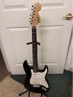 Fender Squire Stratocaster 6 string