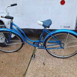 VINTAGE 1970S  SCHWINN  BICYCLE ALL  ORIGINAL ALL THERE  VERY GOOD CONDITION 